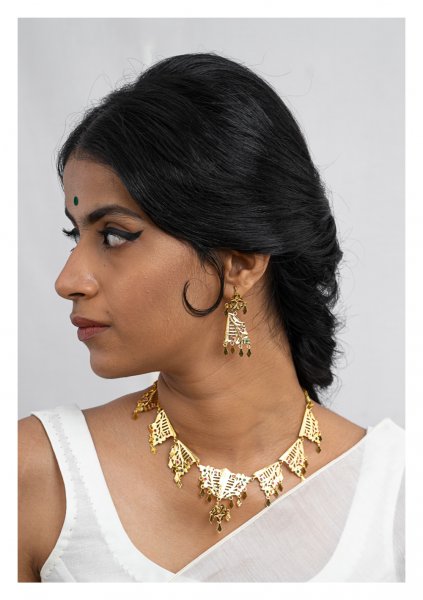 Razia Gold Tone Silver Necklace &amp; Earrings Set