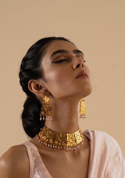 Indali Gold Tone Silver Choker