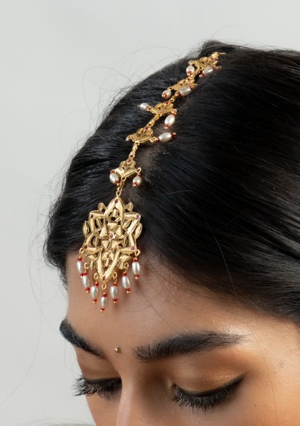 Bibbi Gold Tone Silver Mangtikka