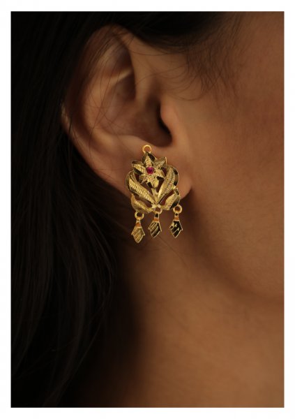 Kaliha Handmade Gold Tone Silver Earrings