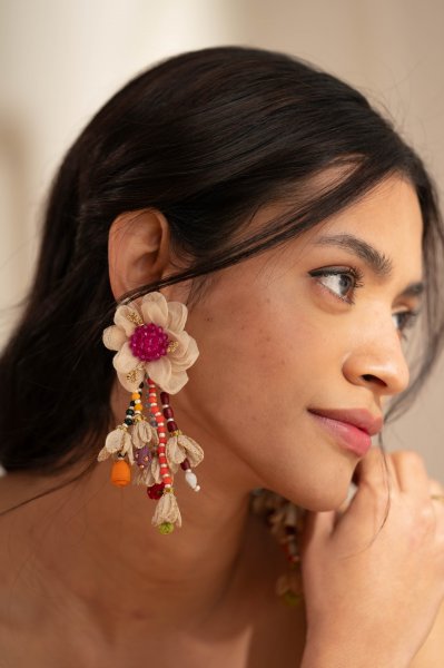 Aili Floral Earrings