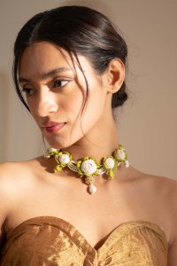 Deeya Floral Necklace