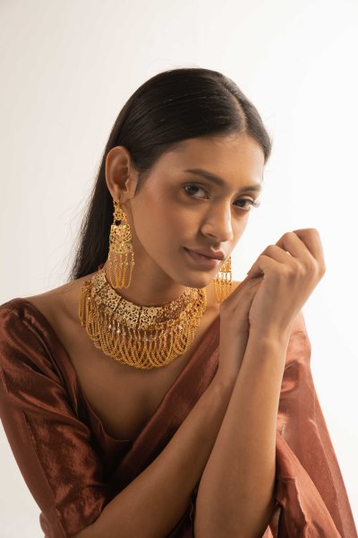 Dehri Gold Tone Silver Necklace & Earrings Set