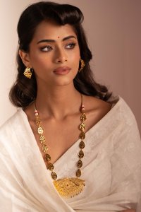 Tarini Gold Tone Silver Necklace & Earrings Set