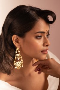 Shanta Gold Tone Silver Necklace & Earrings Set